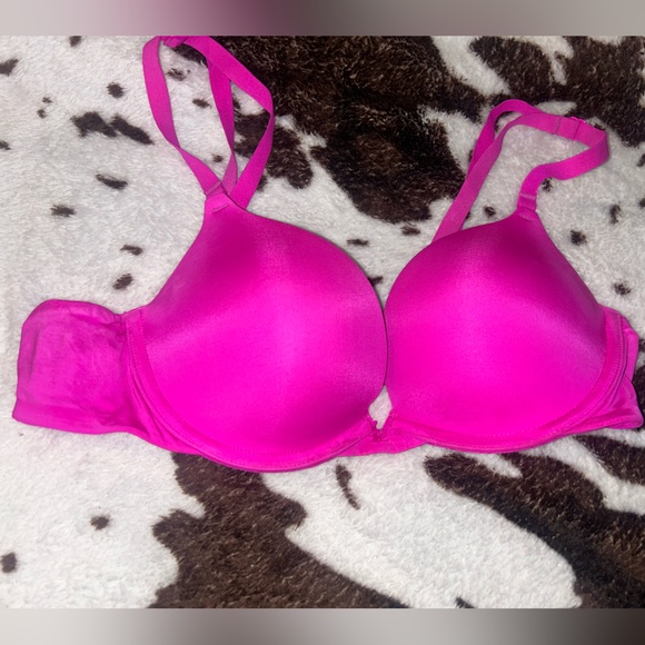 Victoria Secret Bras - Picture 2 of 16